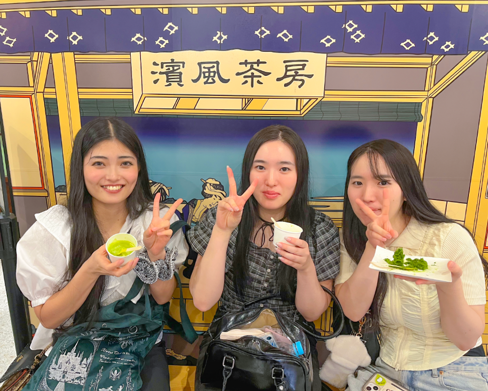豊洲市場で各自ランチ★