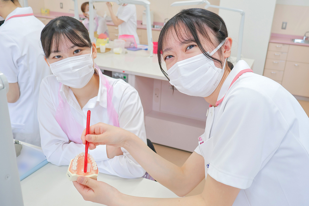 歯ブラシの当て方にもコツがあります！